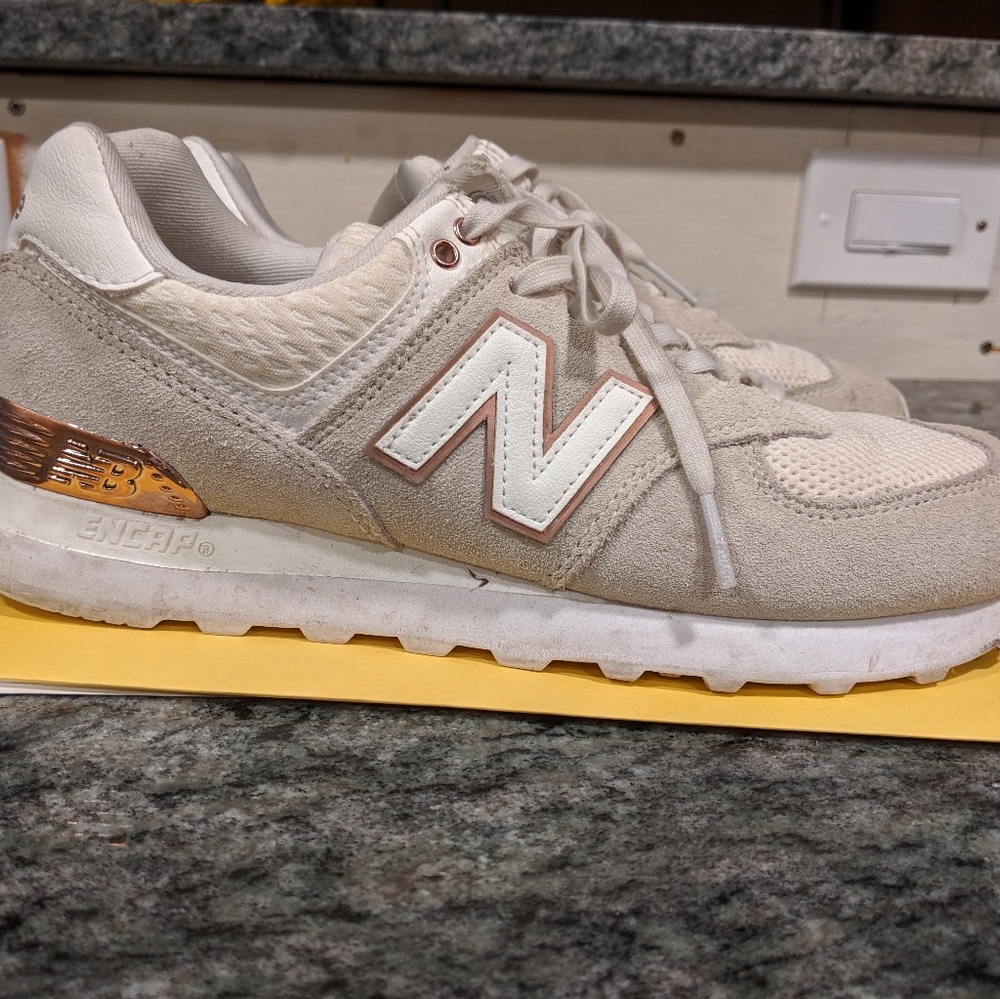 Women's New Balance 574